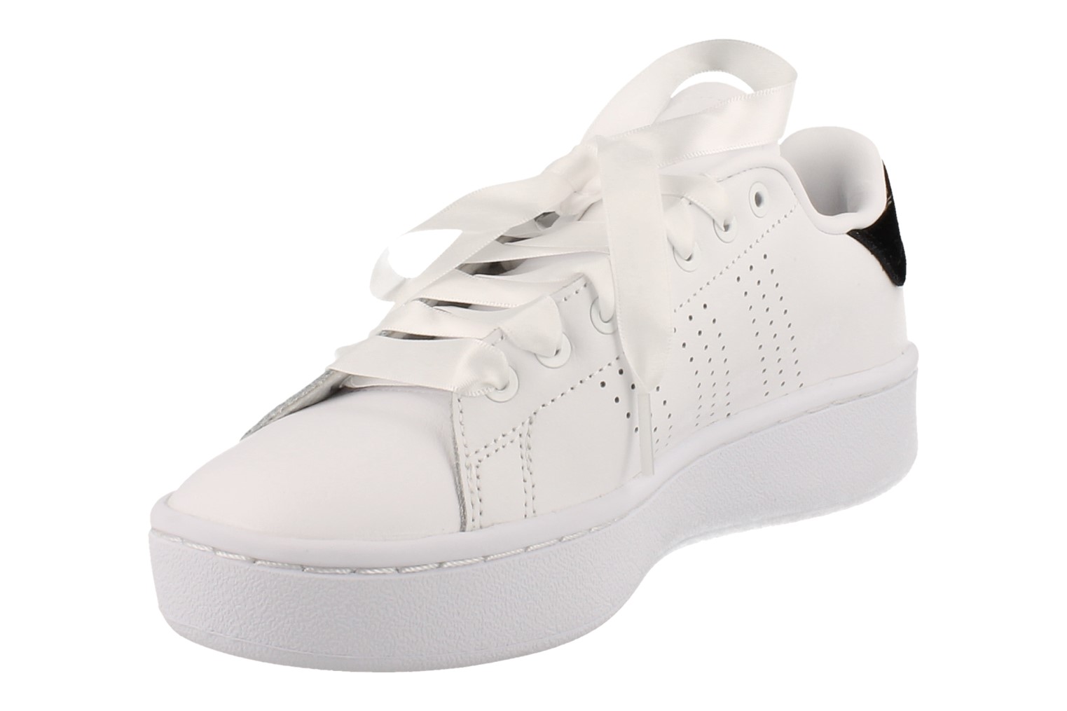 adidas advantage bold